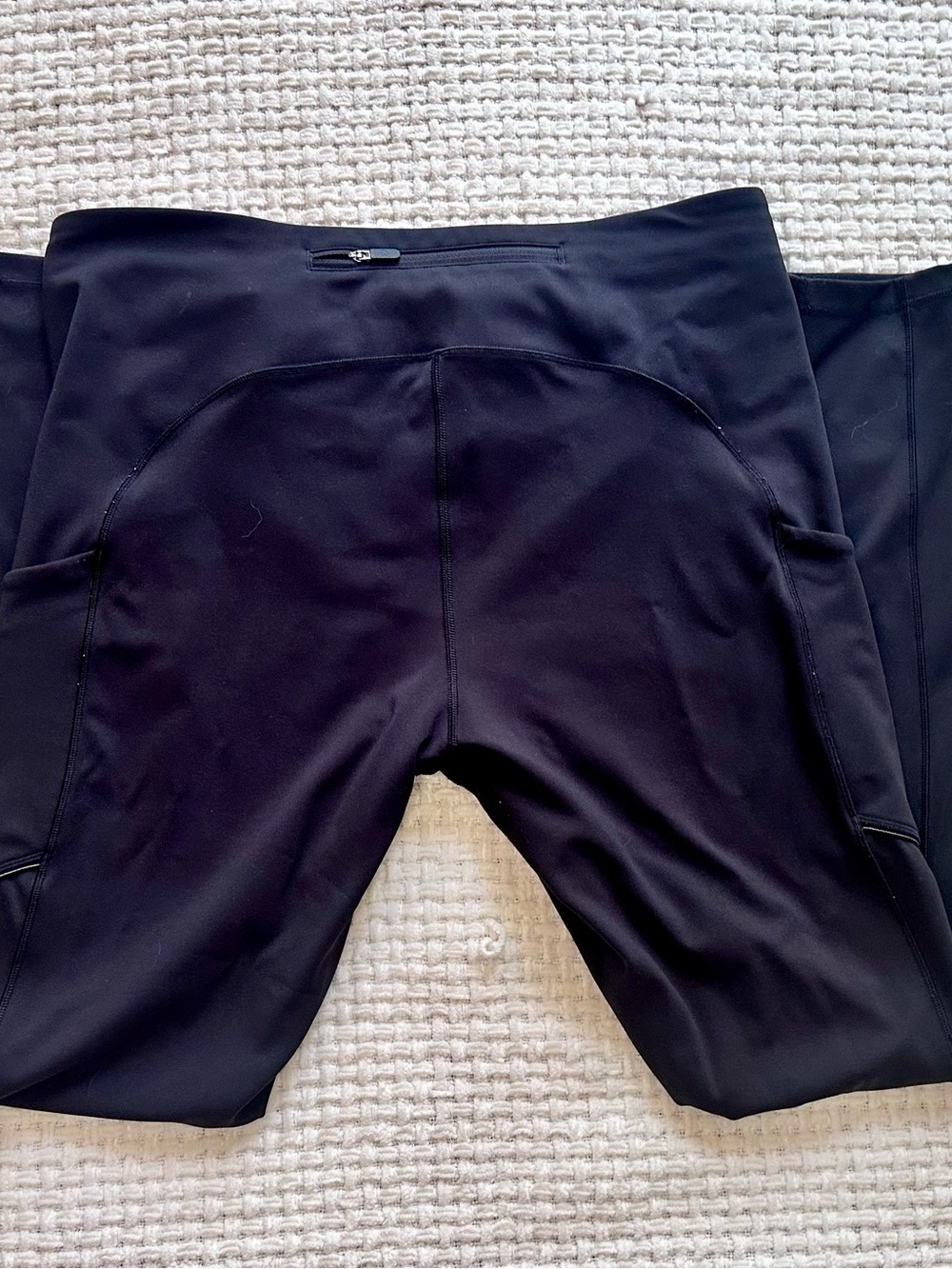 lululemon athletica Black Performance Leggings with Hidden Pocket - Picture 4 of 7